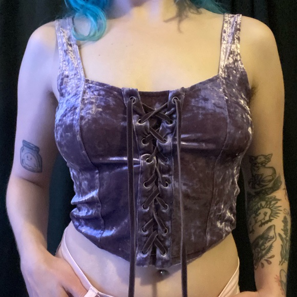 American Eagle Outfitters Tops - Purple crop top